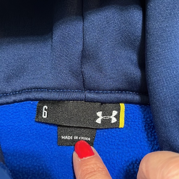 Under Armor sweatshirt for boys - Picture 3 of 3